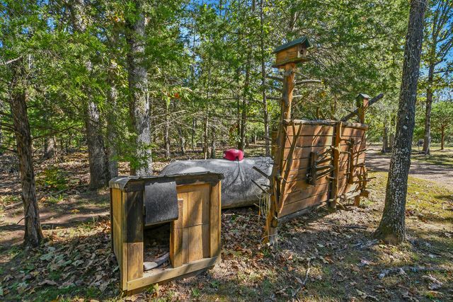 1452 Spring Valley Loop, Marshfield, MO 65706