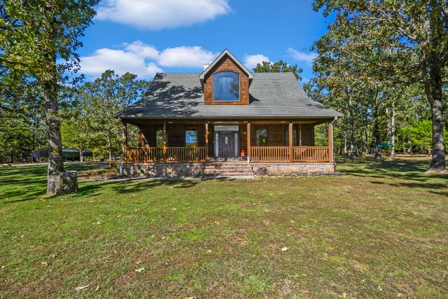 1452 Spring Valley Loop, Marshfield, MO 65706