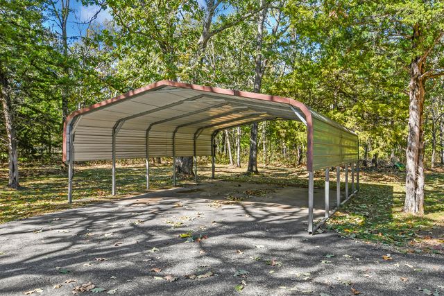 1452 Spring Valley Loop, Marshfield, MO 65706