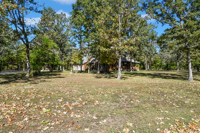 1452 Spring Valley Loop, Marshfield, MO 65706