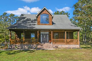 1452 Spring Valley Loop, Marshfield, MO 65706