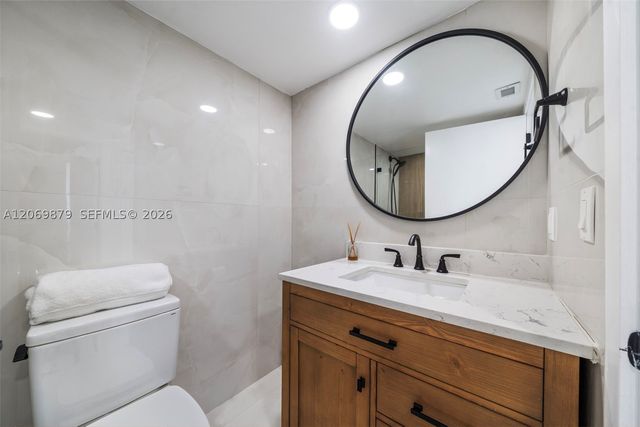 5900 Collins Ave 1204, Miami Beach, FL 33140