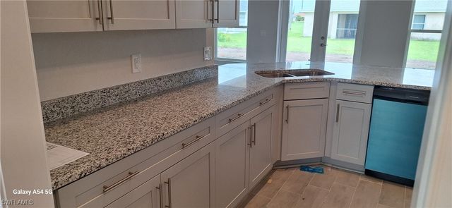 2215 NE 22nd PL, Cape Coral, FL 33909