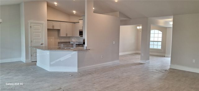 2215 NE 22nd PL, Cape Coral, FL 33909