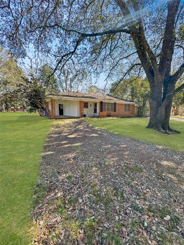 312 S 5th Street, Crockett, TX 75835