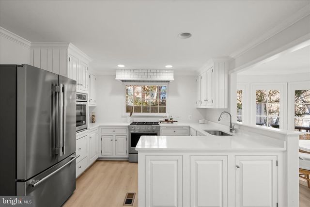 1727 HOBAN RD NW, Washington, DC 20007