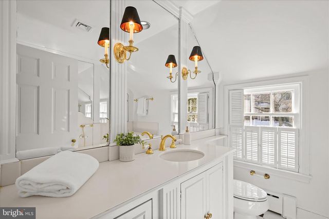 1727 HOBAN RD NW, Washington, DC 20007