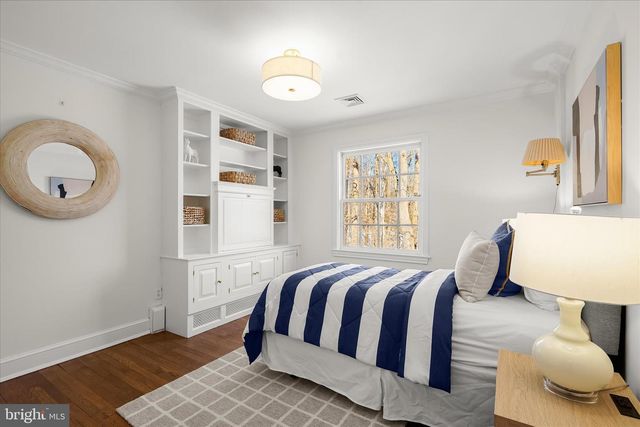 1727 HOBAN RD NW, Washington, DC 20007