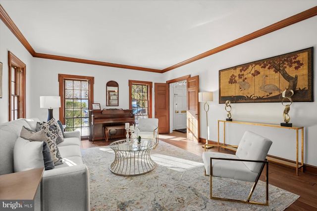 1727 HOBAN RD NW, Washington, DC 20007