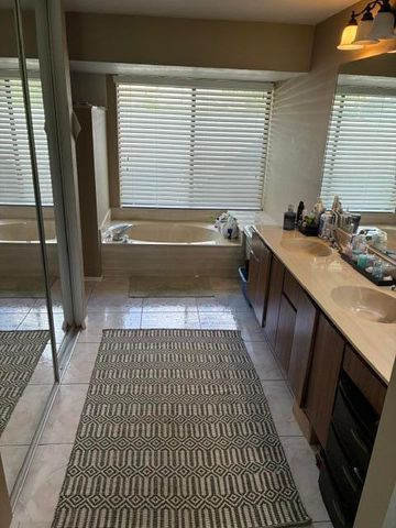 6907 NW HERSHY Circle, Port St. Lucie, Port St Lucie, FL 34983