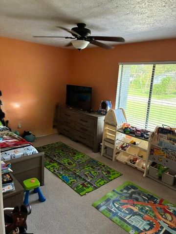6907 NW HERSHY Circle, Port St. Lucie, Port St Lucie, FL 34983