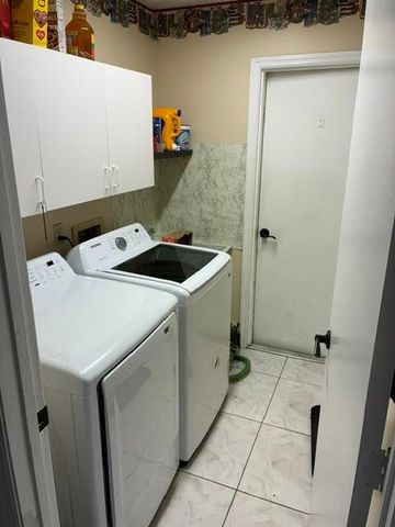 6907 NW HERSHY Circle, Port St. Lucie, Port St Lucie, FL 34983
