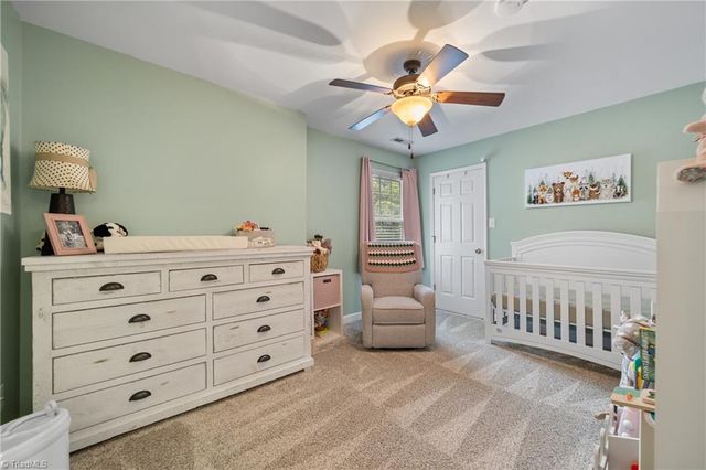 102 Woodbriar Road, Winston-salem, NC 27106