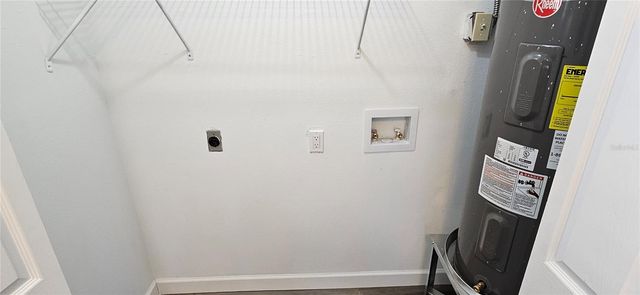 38101 10TH AVENUE, Zephyrhills, FL 33542