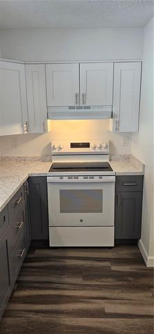 38101 10TH AVENUE, Zephyrhills, FL 33542