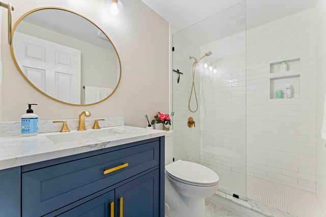36 N Stone Mill Dr 1224, Dedham, MA 02026