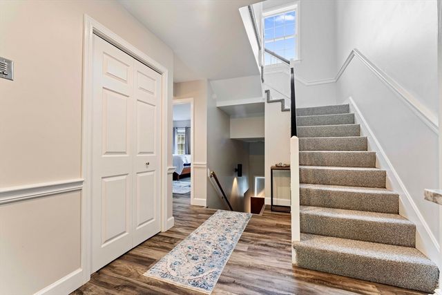 36 N Stone Mill Dr 1224, Dedham, MA 02026