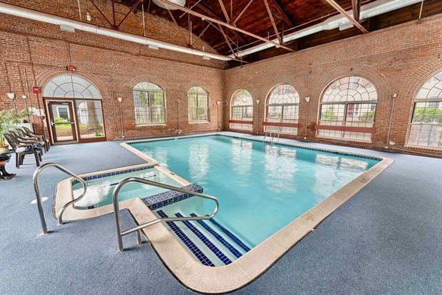 36 N Stone Mill Dr 1224, Dedham, MA 02026