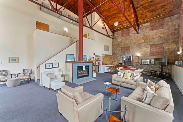 36 N Stone Mill Dr 1224, Dedham, MA 02026