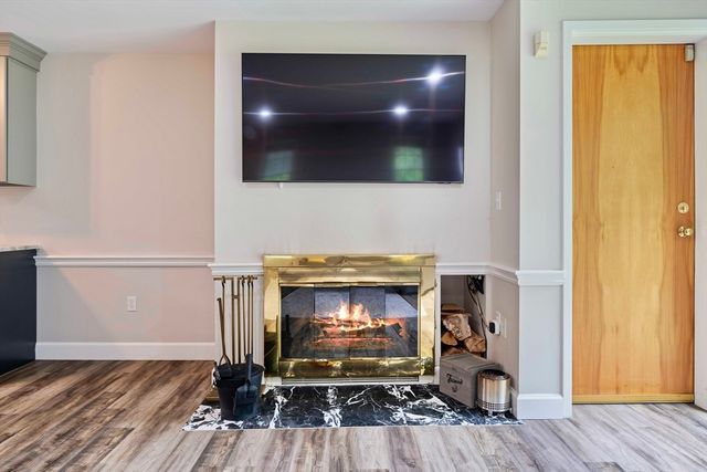 36 N Stone Mill Dr 1224, Dedham, MA 02026