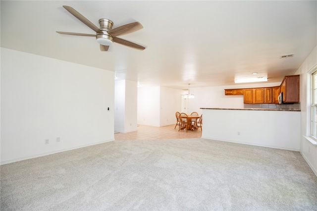 13 Hillswick Drive, Bella Vista, AR 72715