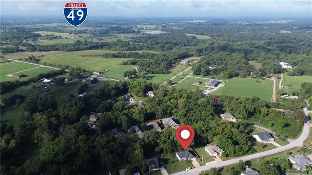 13 Hillswick Drive, Bella Vista, AR 72715
