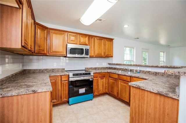 13 Hillswick Drive, Bella Vista, AR 72715