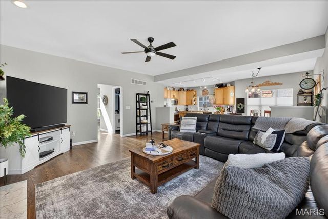 6117 Coronado Avenue, St Louis, MO 63116