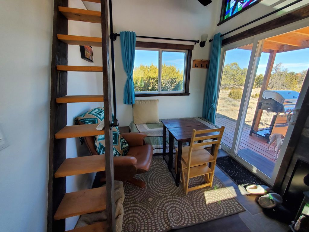 Image 7 of property listing at 4 Broken Arrow Way, Fence Lake, NM 87315