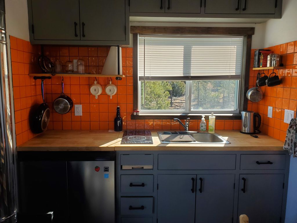 Image 8 of property listing at 4 Broken Arrow Way, Fence Lake, NM 87315