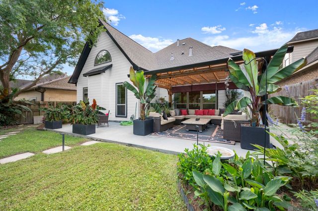 3307 Grassy Lake Dr, Baton Rouge, LA 70816