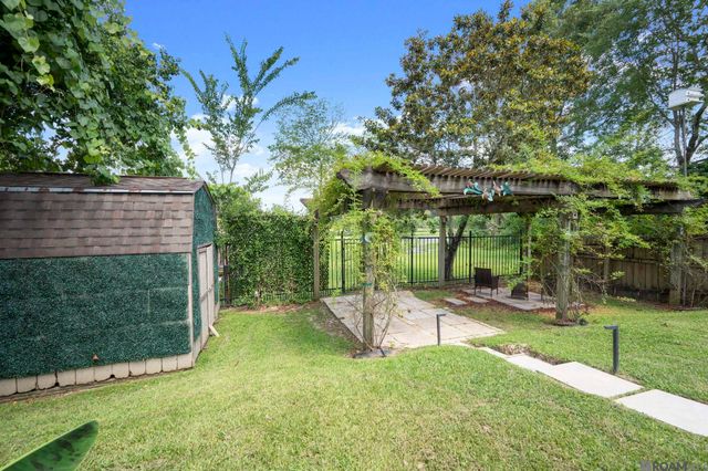 3307 Grassy Lake Dr, Baton Rouge, LA 70816