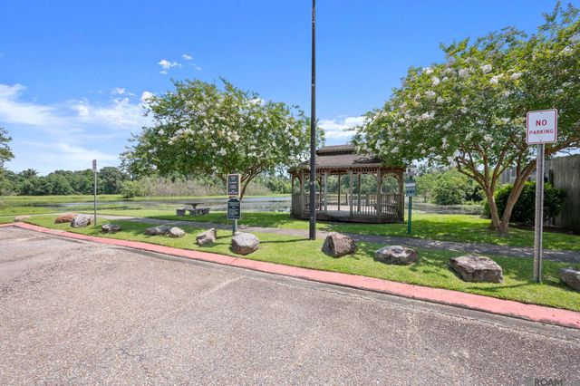 3307 Grassy Lake Dr, Baton Rouge, LA 70816