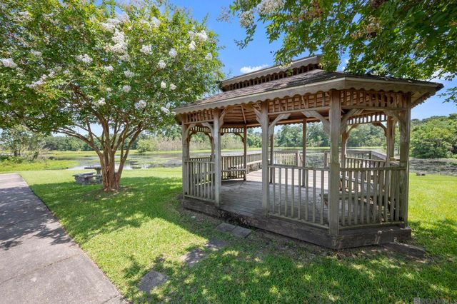 3307 Grassy Lake Dr, Baton Rouge, LA 70816