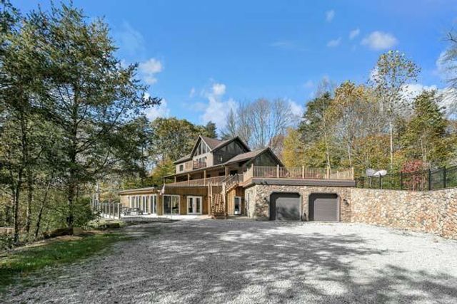 29002 Rockstull Road, Sugar Grove, OH 43155