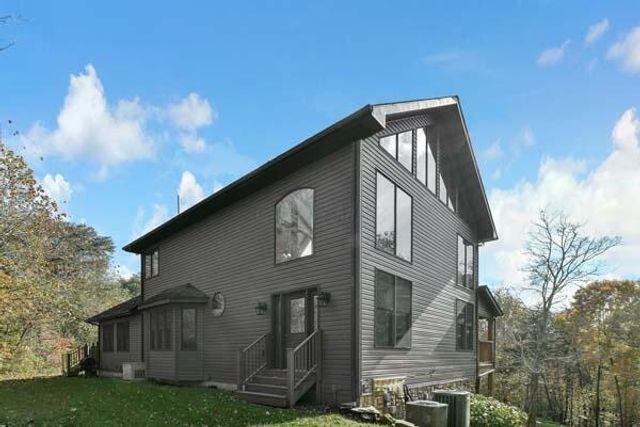 29002 Rockstull Road, Sugar Grove, OH 43155