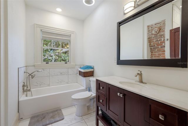 904 W 22ND STREET W, Bradenton, FL 34205