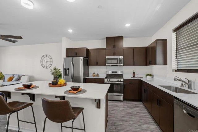 5211 Beachfront Cove St. 10, San Diego, CA 92154