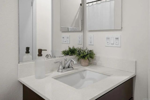 5211 Beachfront Cove St. 10, San Diego, CA 92154