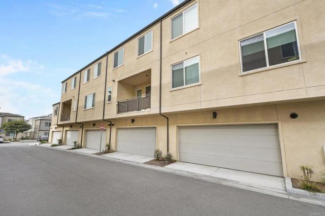 5211 Beachfront Cove St. 10, San Diego, CA 92154