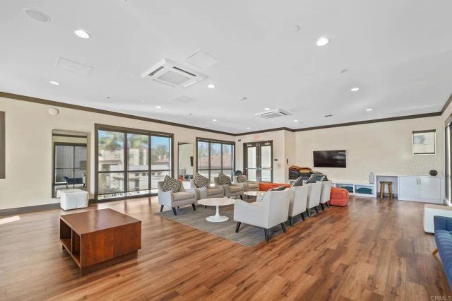 5211 Beachfront Cove St. 10, San Diego, CA 92154