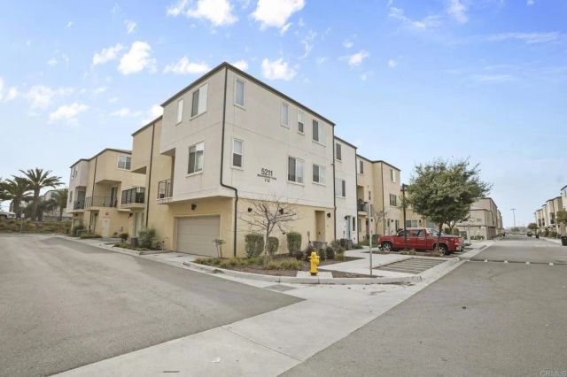 5211 Beachfront Cove St. 10, San Diego, CA 92154