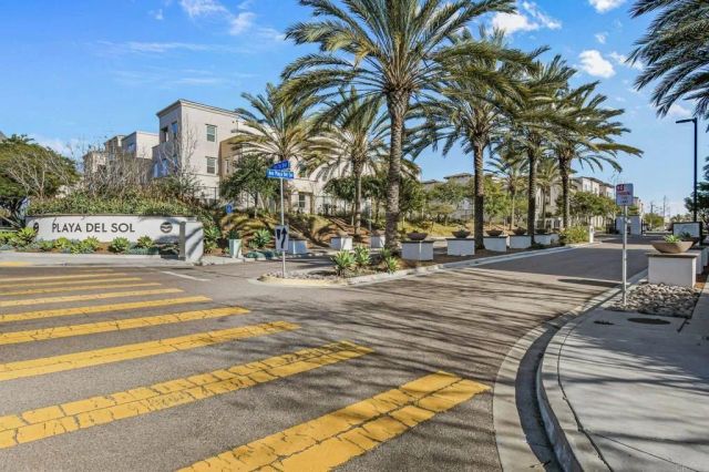 5211 Beachfront Cove St. 10, San Diego, CA 92154