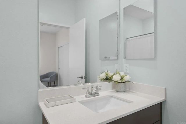 5211 Beachfront Cove St. 10, San Diego, CA 92154