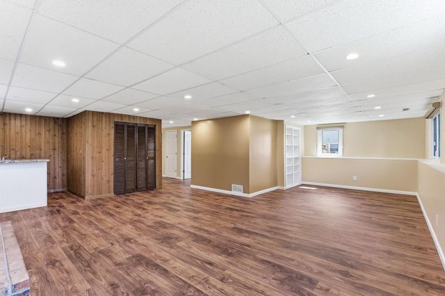 3588 Grenadier Place North Place, Oakdale, MN 55128