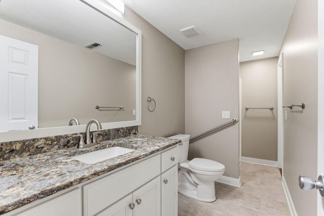3588 Grenadier Place North Place, Oakdale, MN 55128