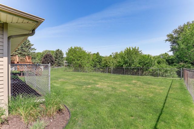 3588 Grenadier Place North Place, Oakdale, MN 55128
