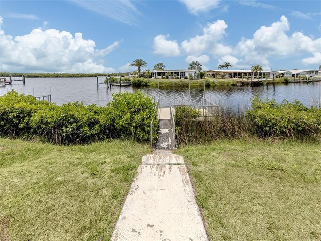 132 MARTINIQUE ROAD, North Port, FL 34287
