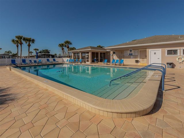132 MARTINIQUE ROAD, North Port, FL 34287