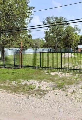 4310 Bennington Street, Houston, TX 77016